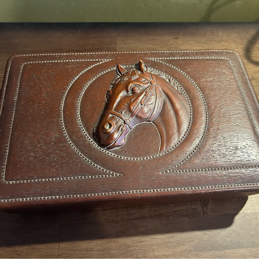 Vintage horse head container